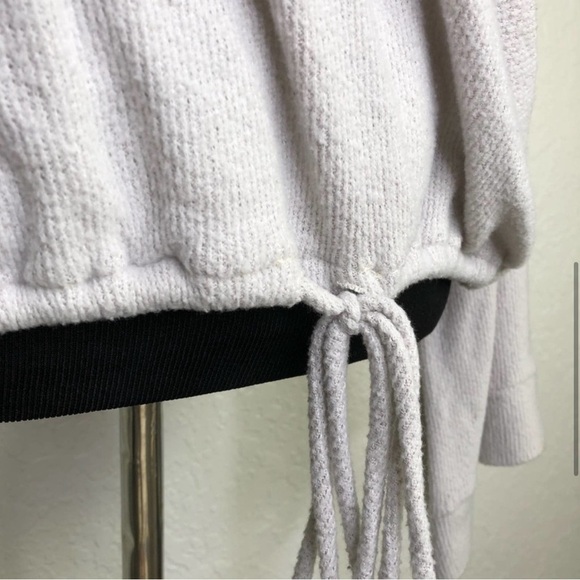 Lazy Sundays light gray soft knit wrap front drawstring waist top size Large - Picture 5 of 12